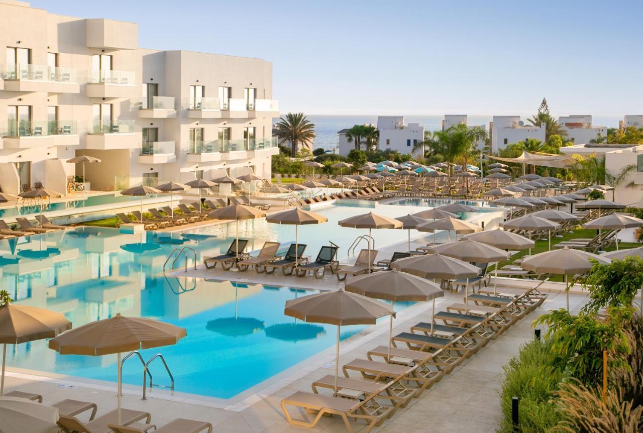 Atlantica Aqua Blue Hotel Protaras Exterior photo
