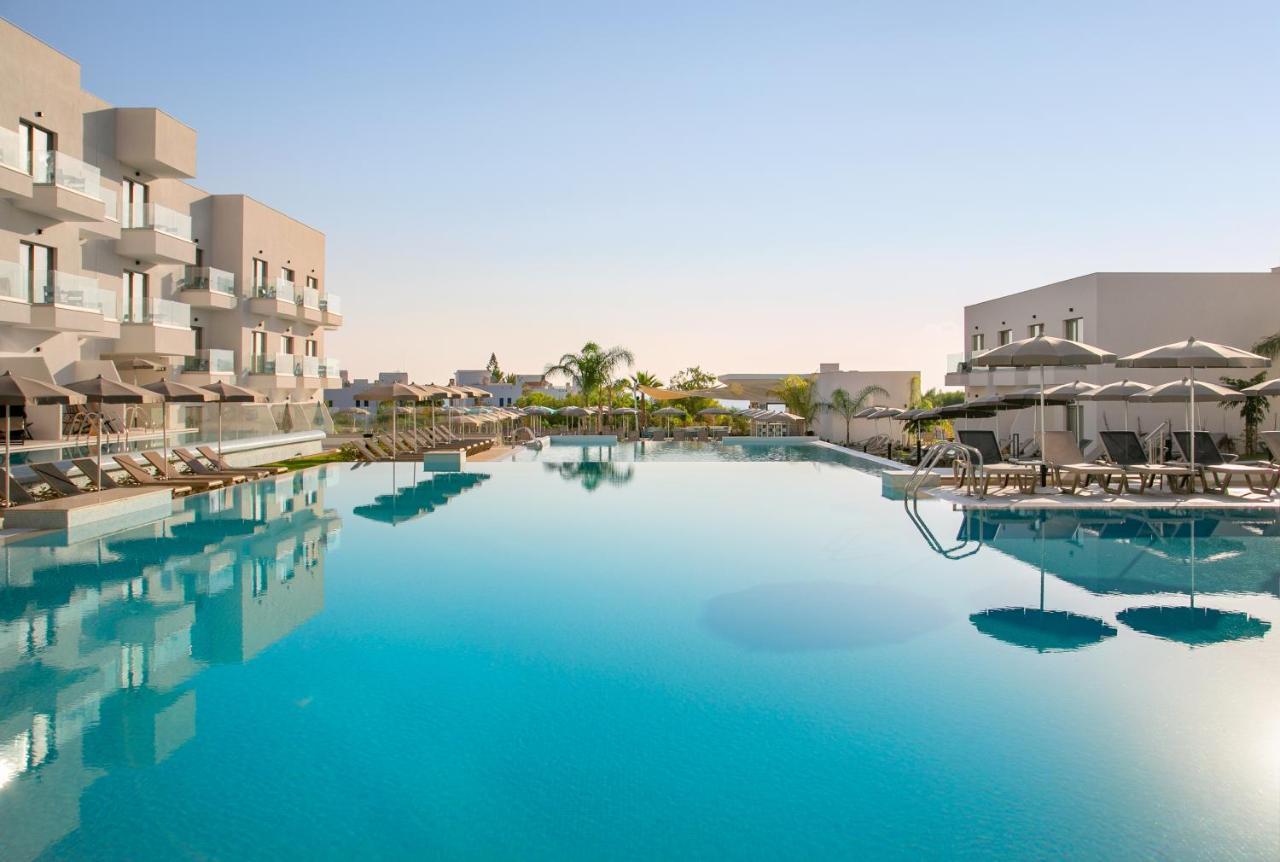 Atlantica Aqua Blue Hotel Protaras Exterior photo