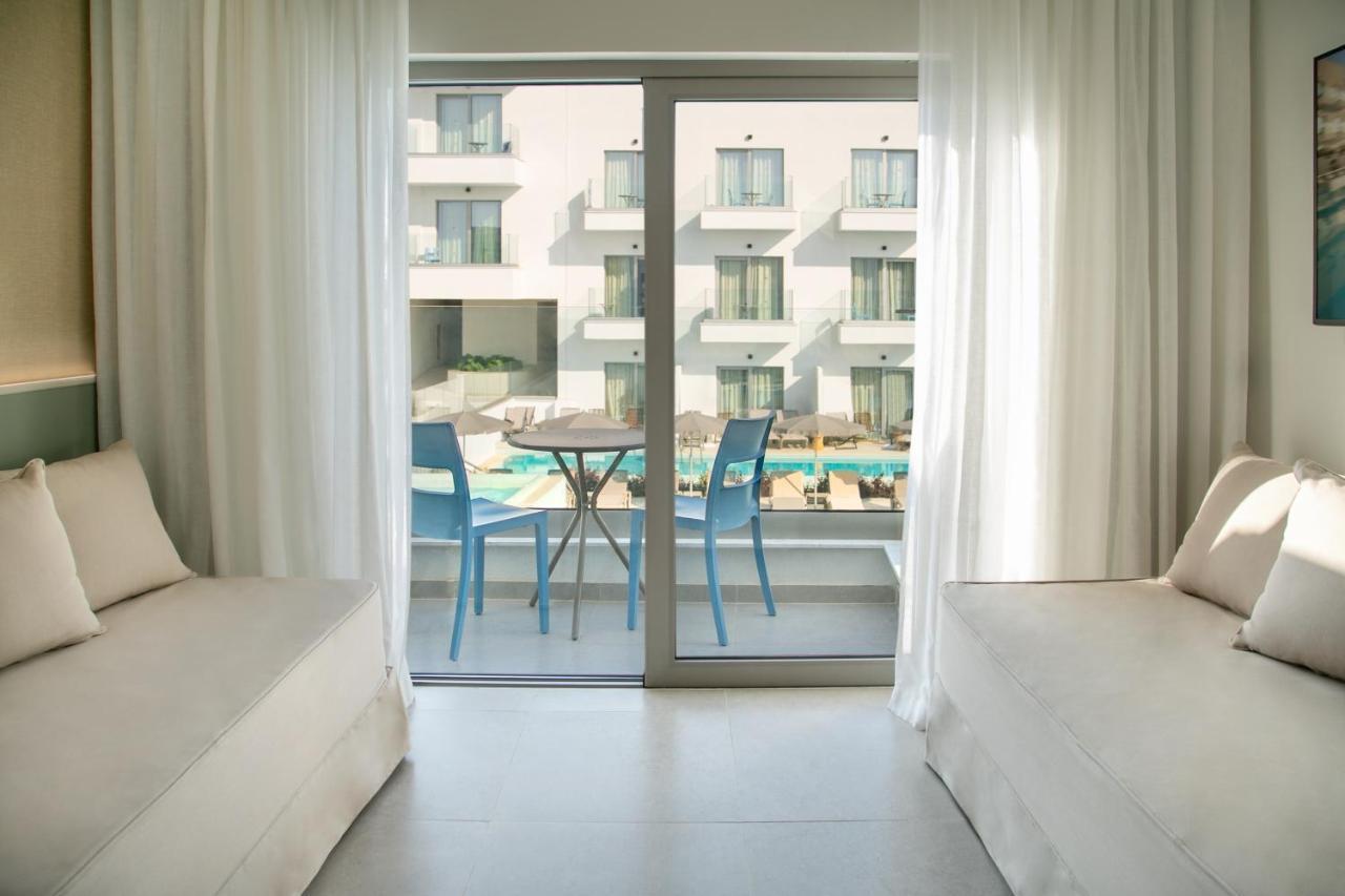 Atlantica Aqua Blue Hotel Protaras Exterior photo